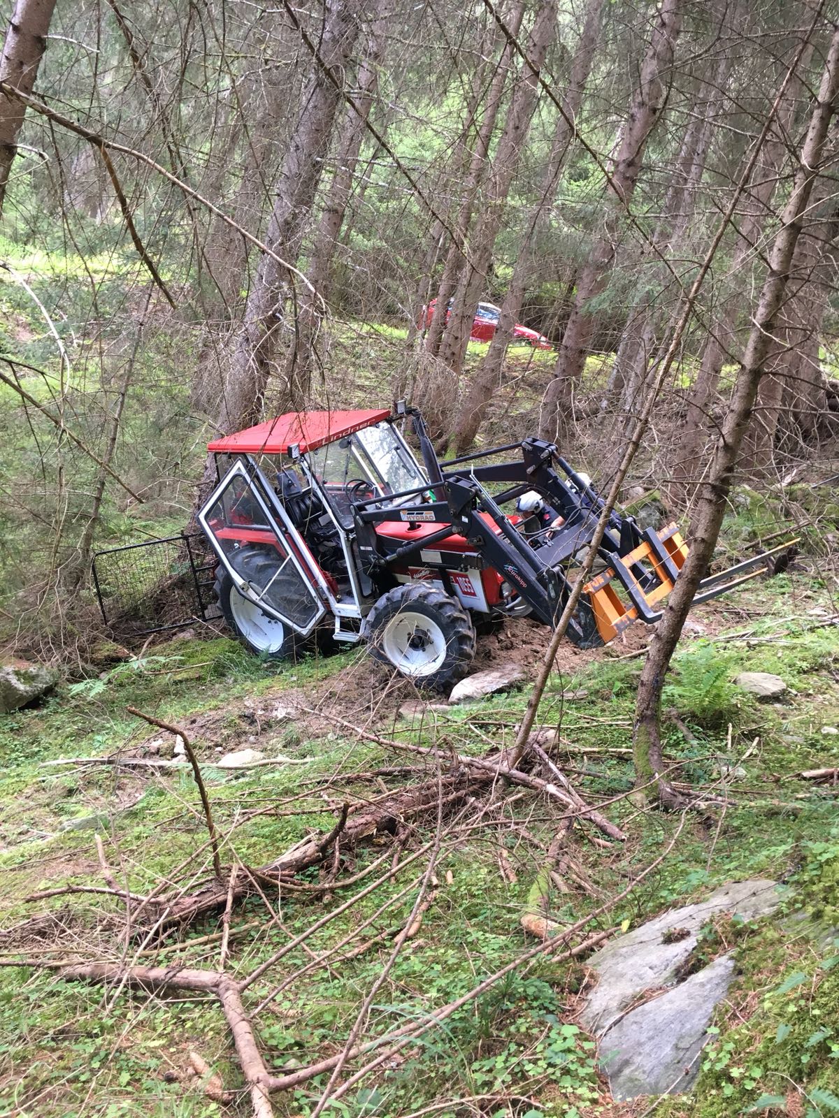 Traktor Bergung Holzberg