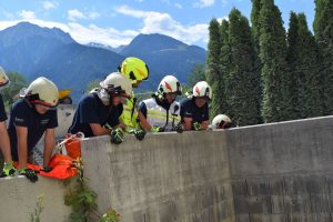 Übung Rettungshundebrigade