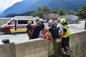 Übung Rettungshundebrigade